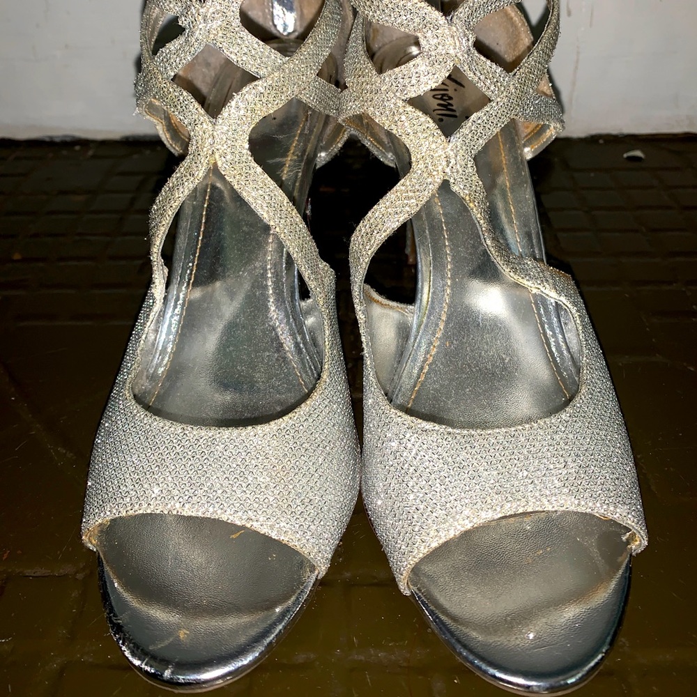 Fioni Lumiere size 10